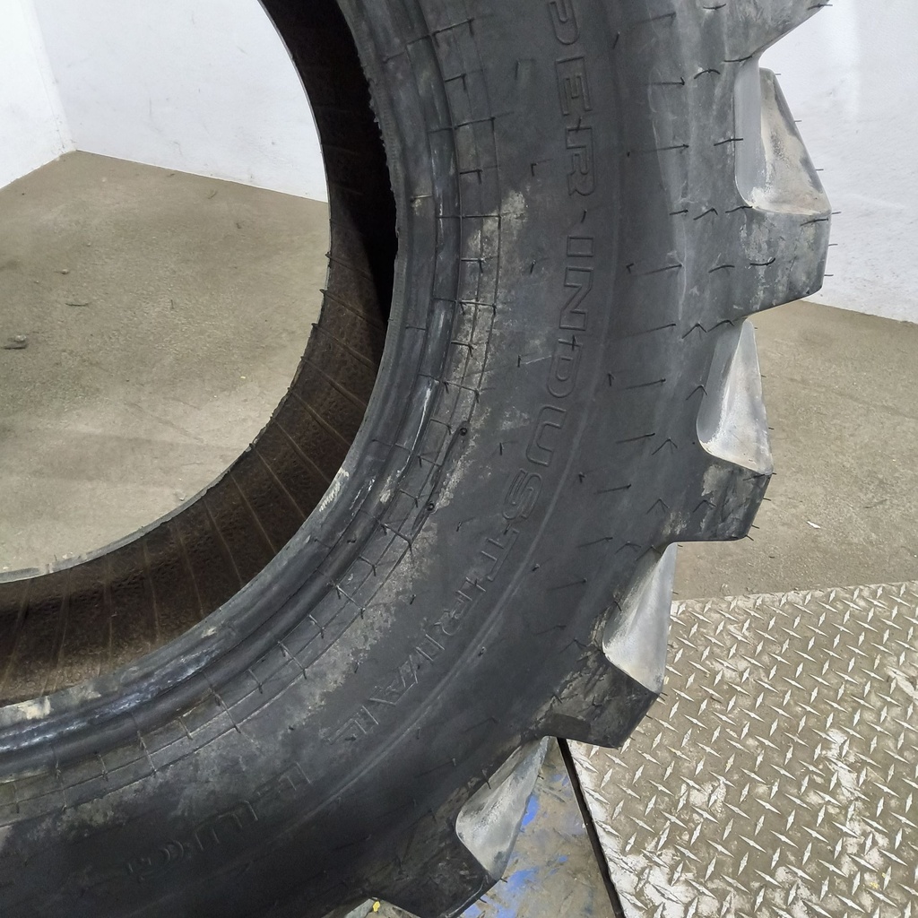 440/80-24 Galaxy Super Industrial Lug R-4 142A8 99%
