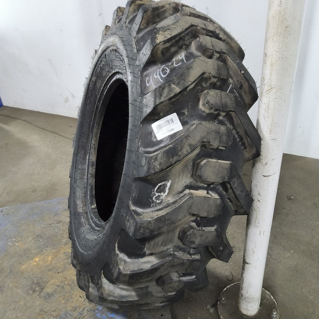 440/80-24 Galaxy Super Industrial Lug R-4 142A8 99%