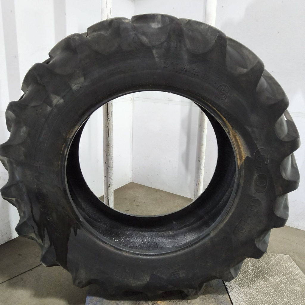 620/70R42 Goodyear Farm DT820 Super Traction R-1W 160A8 95%