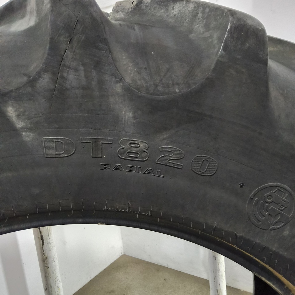 620/70R42 Goodyear Farm DT820 Super Traction R-1W 160A8 95%
