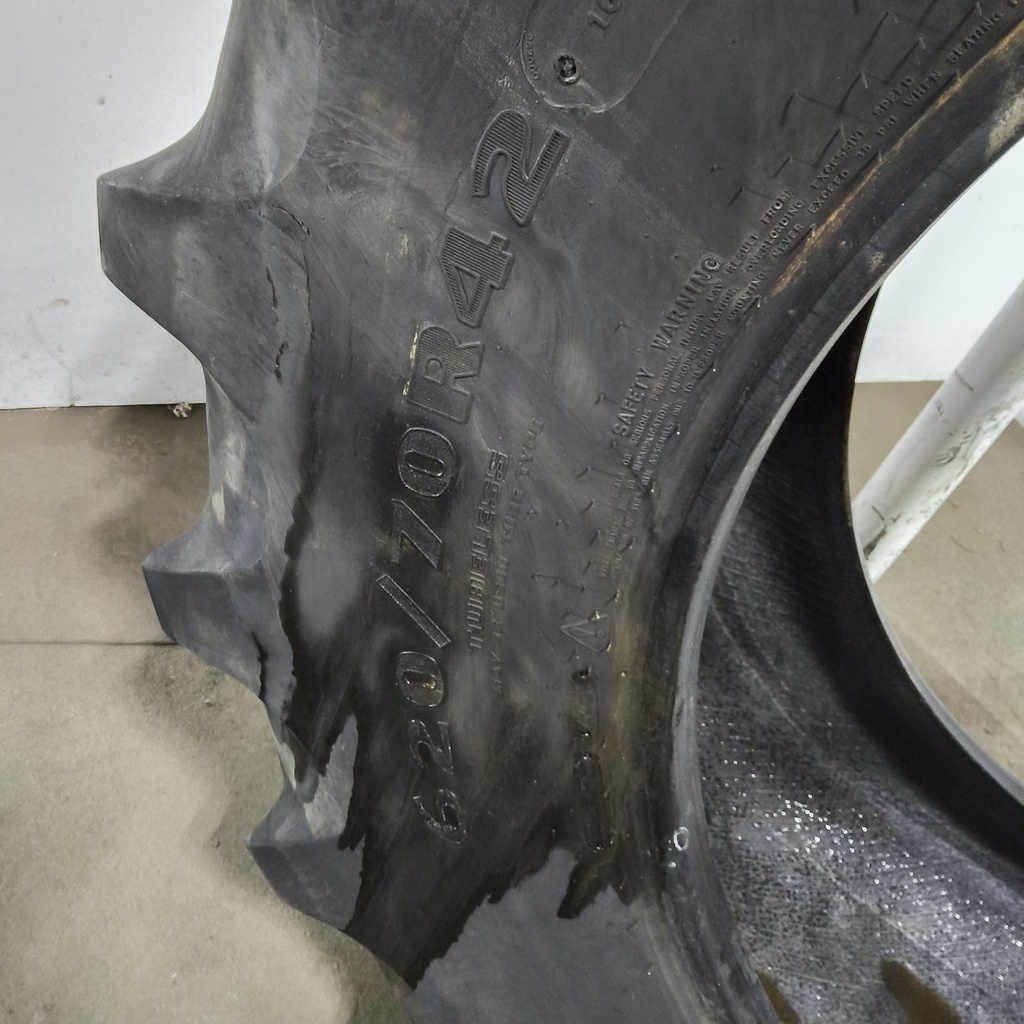 620/70R42 Goodyear Farm DT820 Super Traction R-1W 160A8 95%