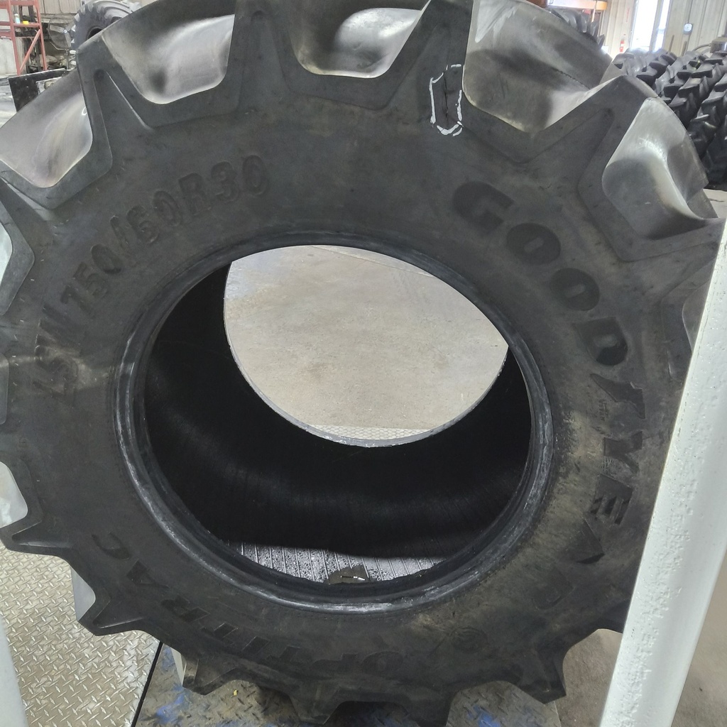 LSW750/60R30 Goodyear Farm Optitrac R-1W 180D 99%