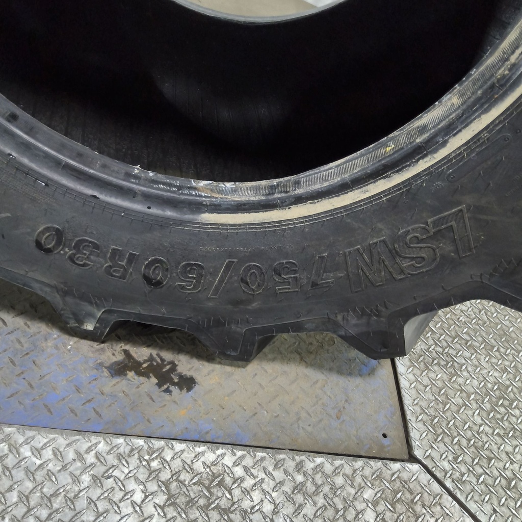 LSW750/60R30 Goodyear Farm Optitrac R-1W 180D 99%