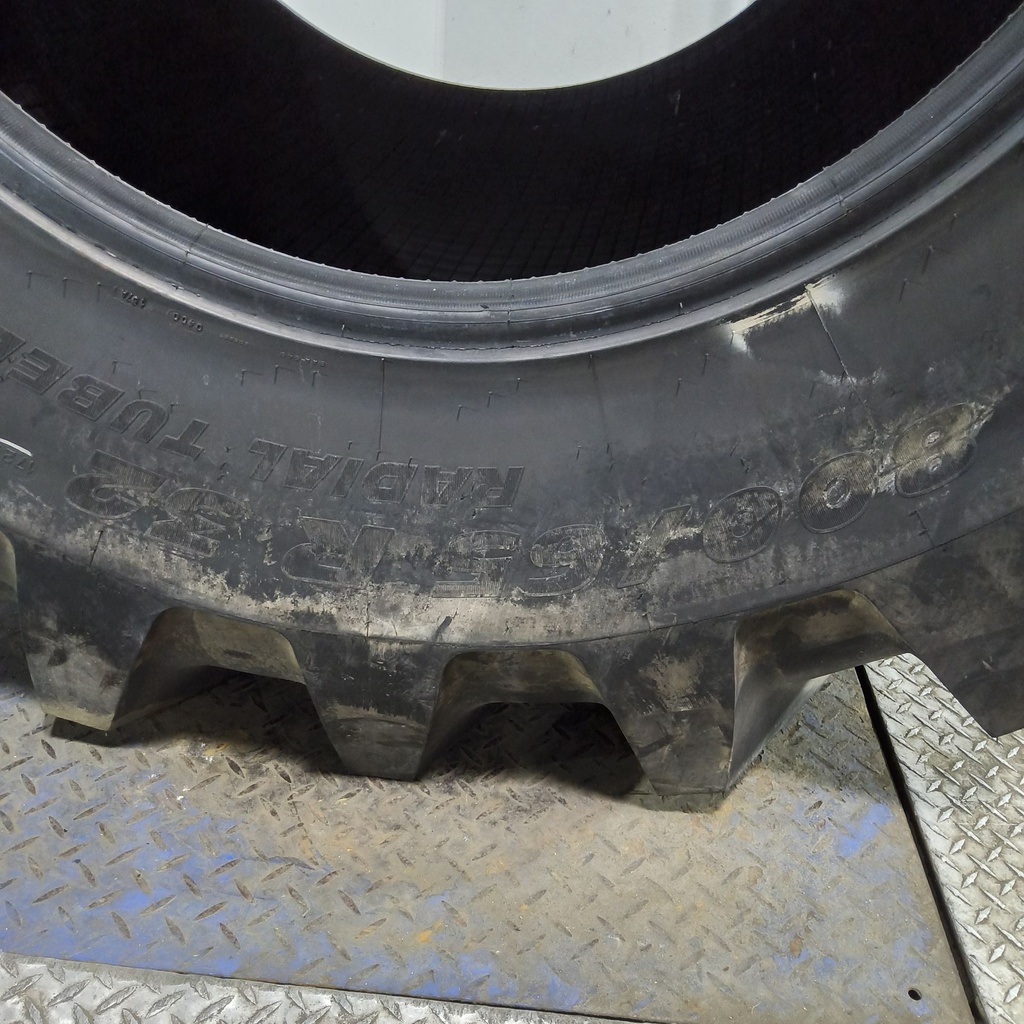 800/65R32 Michelin MegaXBib R-1W 172A8 99%