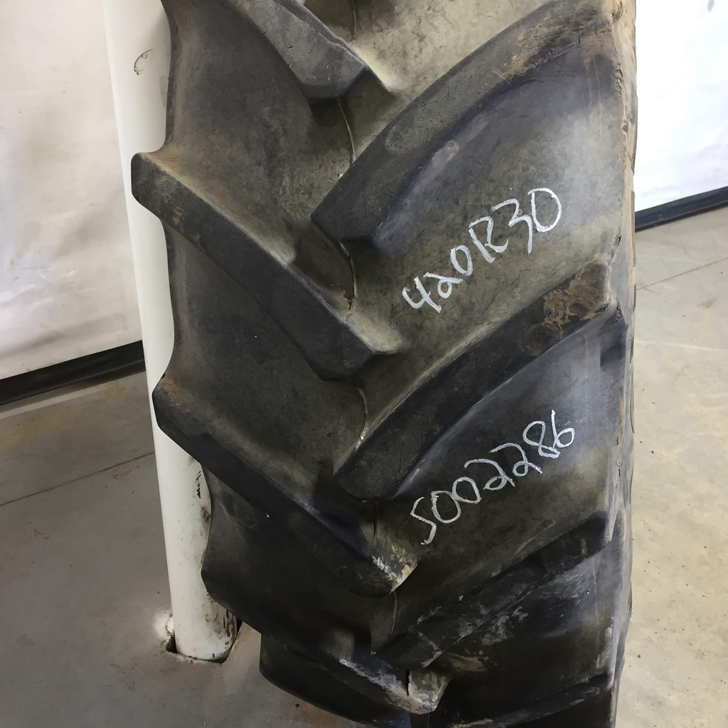 420/85R30 Continental AC85 Contract R-1W 140 B 75%
