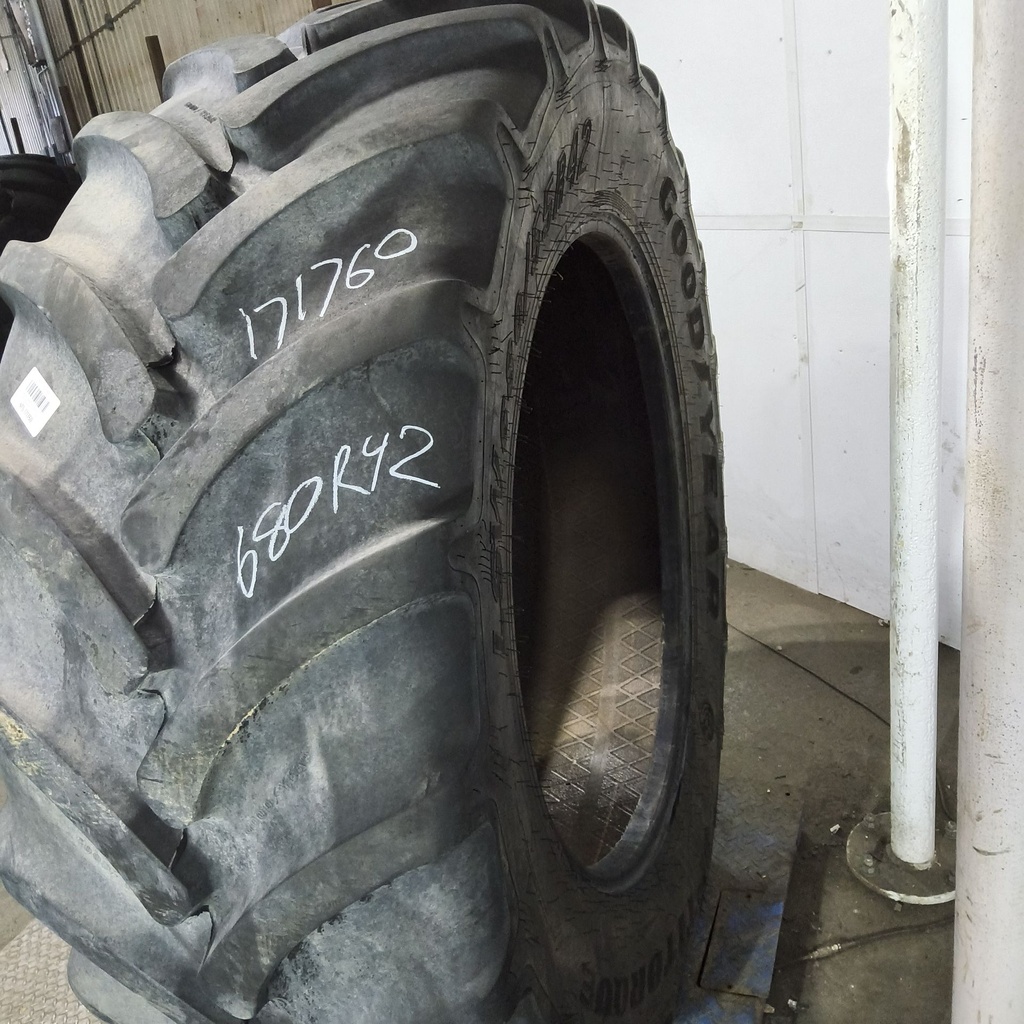 LSW680/55R42 Goodyear Farm OptiTorque R-1 171D 90%