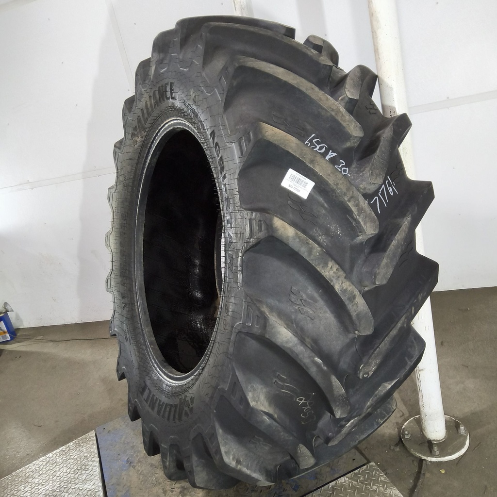 VF650/65R38 Alliance 365 Agristar R-1W 175D 99%