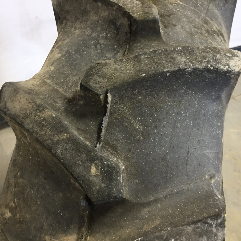 12.4/-24 Firestone Traction Field & Road R-1, C (6 Ply) 75%