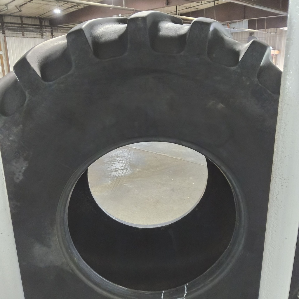 900/60R32 Firestone Radial All Traction 23 R-1 176A8 80%