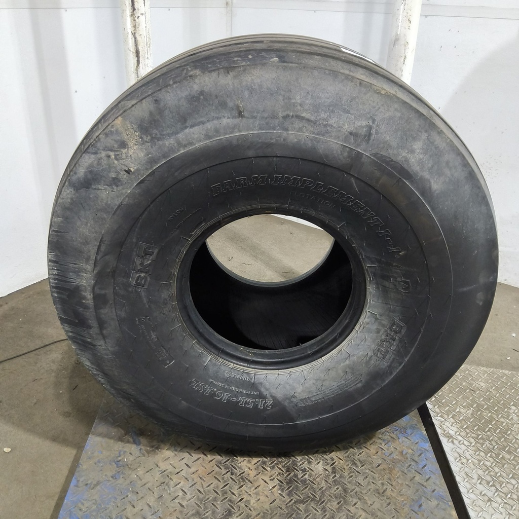 21.5L-16.1 BKT Tires Farm Implement  I-1 D (8 Ply), 80%