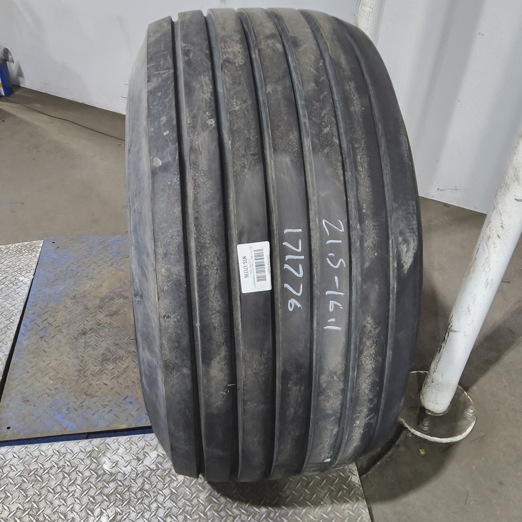21.5L-16.1 BKT Tires Farm Implement  I-1 D (8 Ply), 80%