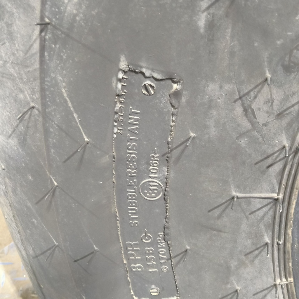 21.5L-16.1 BKT Tires Farm Implement  I-1 D (8 Ply), 80%