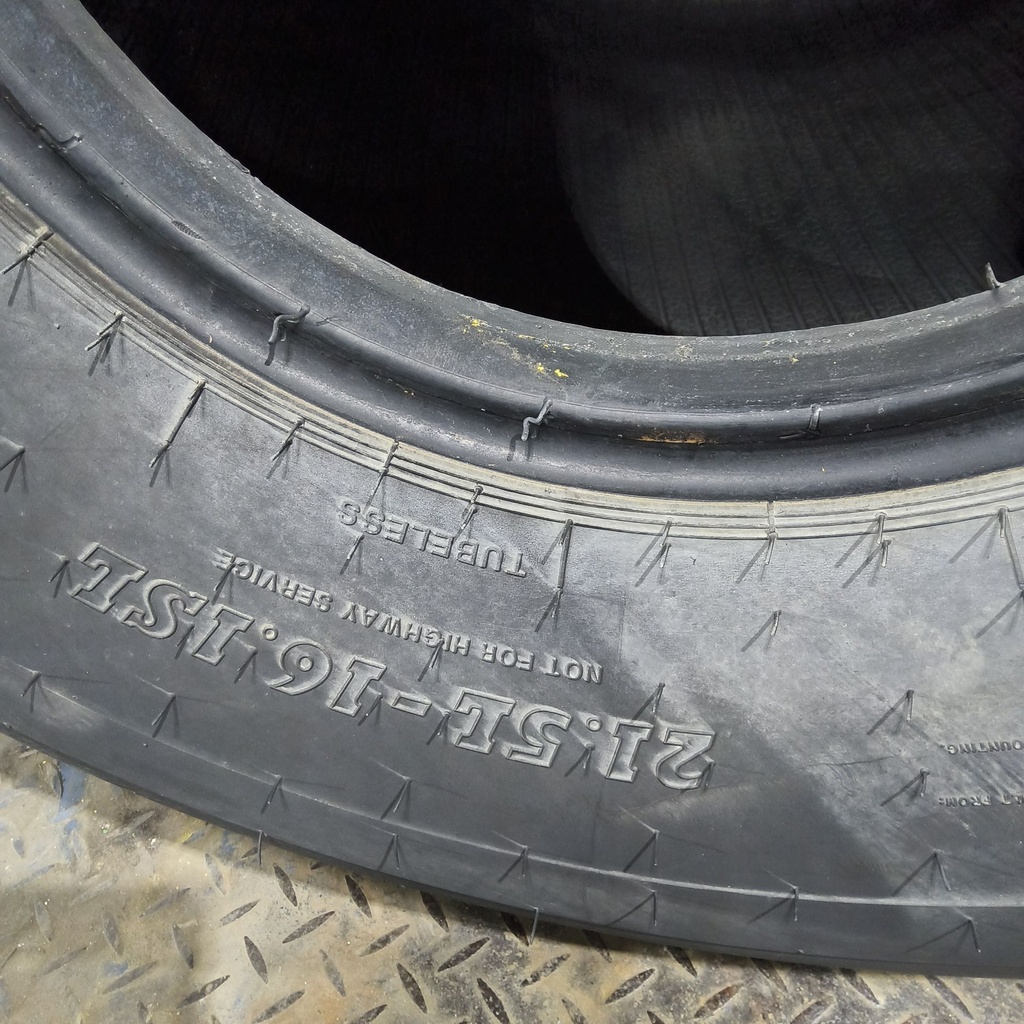 21.5L-16.1 BKT Tires Farm Implement  I-1 D (8 Ply), 80%