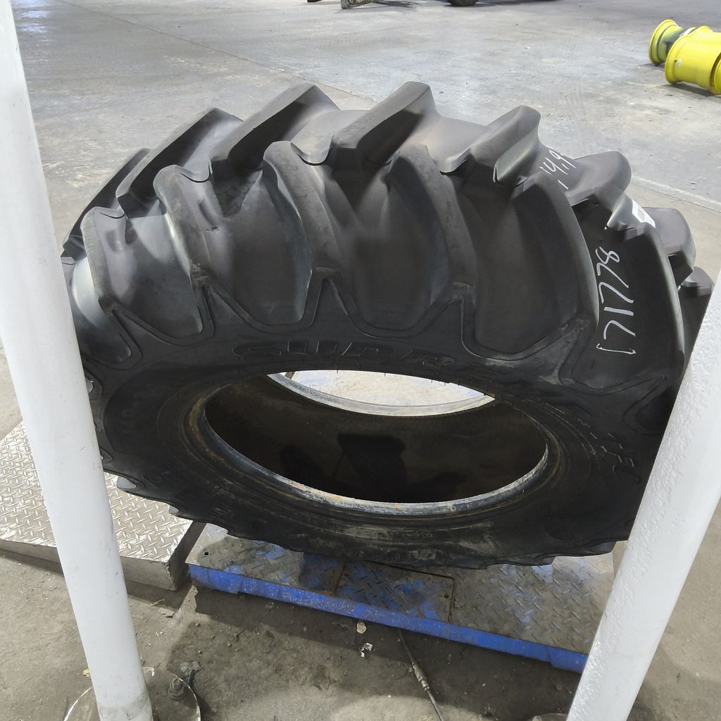 14.9-24 Goodyear Farm Supreme TFC R-1 D (8 Ply), 80%
