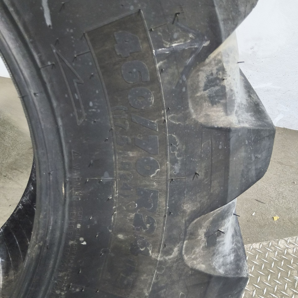 460/70R24 Michelin XMCL R-4 159A8 70%