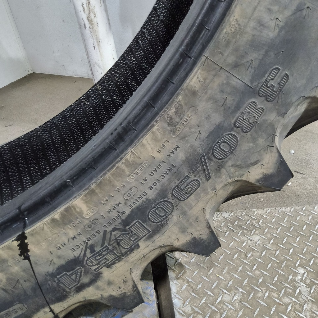 380/90R54 Firestone Radial 9000 R-1W 152A8/152B 99%