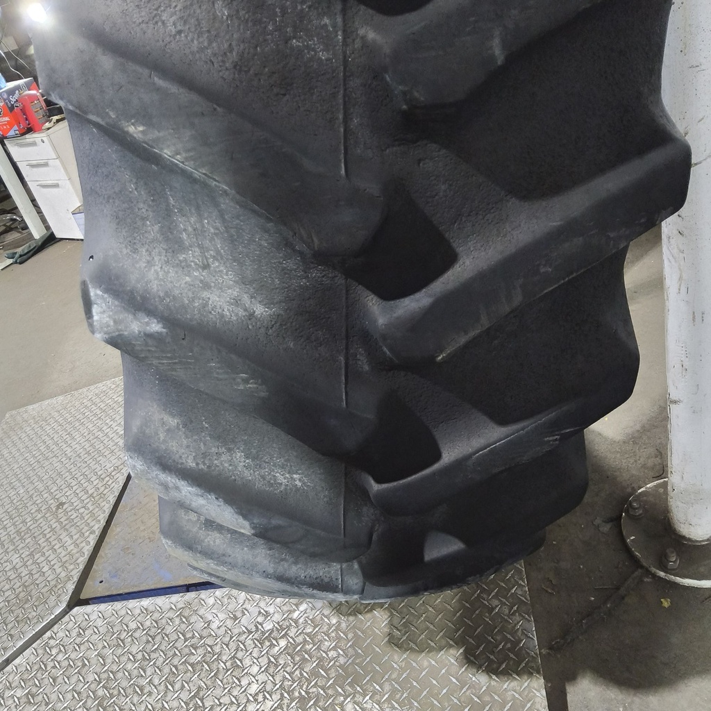520/85R42 Firestone Radial All Traction 23 R-1 157A8 70%