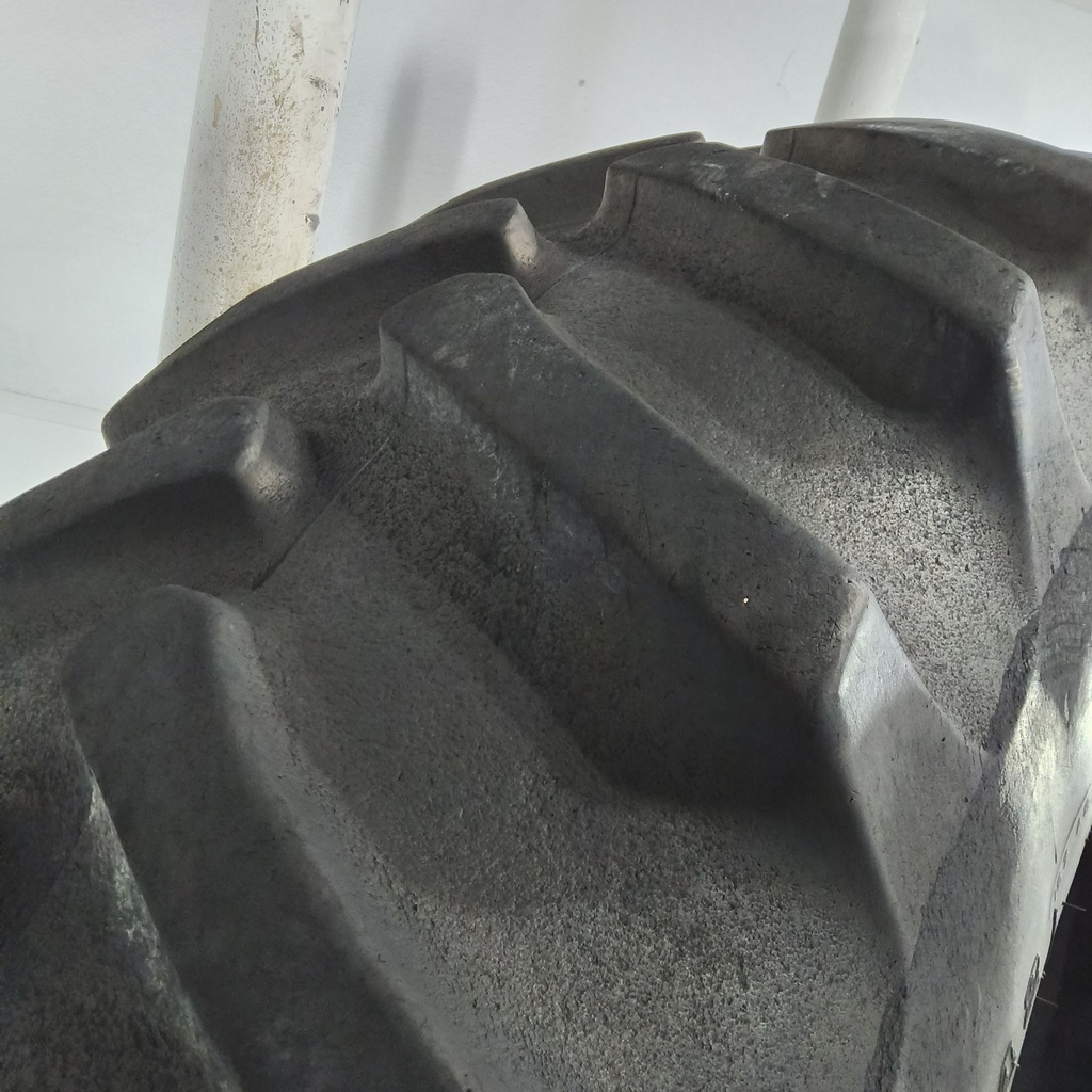 520/85R42 Firestone Radial All Traction 23 R-1 157A8 70%