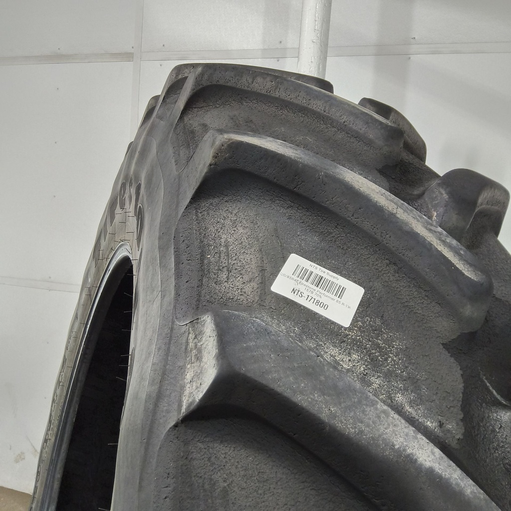 520/85R42 Firestone Performer 85 R-1W 157B 70%