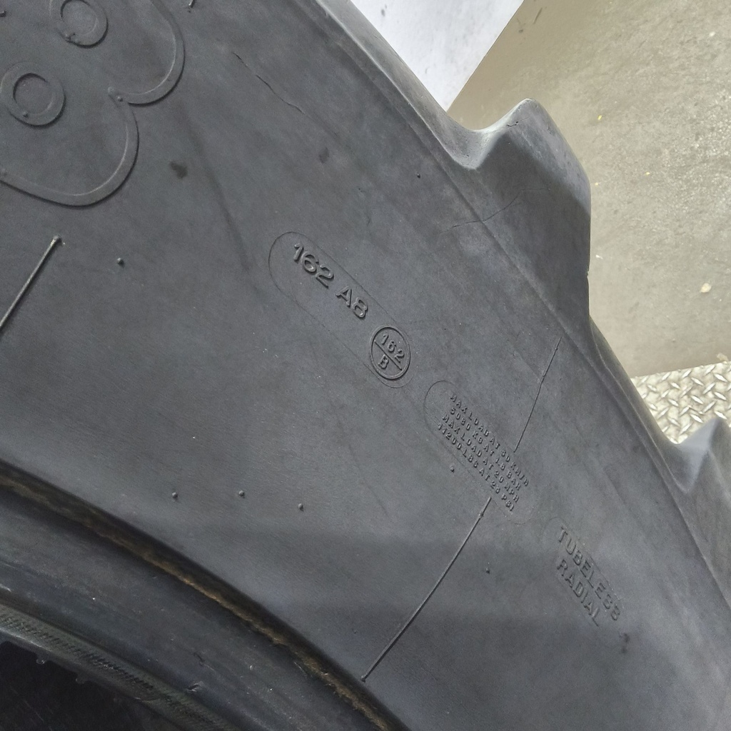 620/70R46 Michelin XM28 R-1W 162B 65%