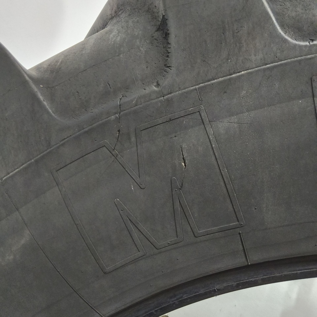 620/70R46 Michelin XM28 R-1W 162B 35%