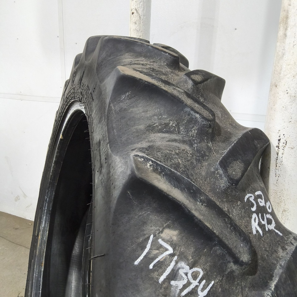 320/80R42 Goodyear Farm DT800 Super Traction R-1W 141B 50%