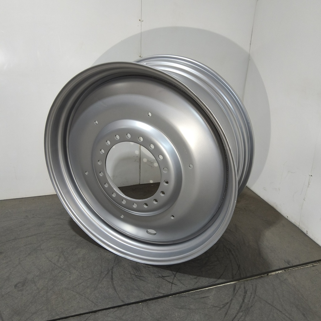 18"W x 42"D, Case IH Silver Mist 18-Hole Formed Plate , -8.62" Offset