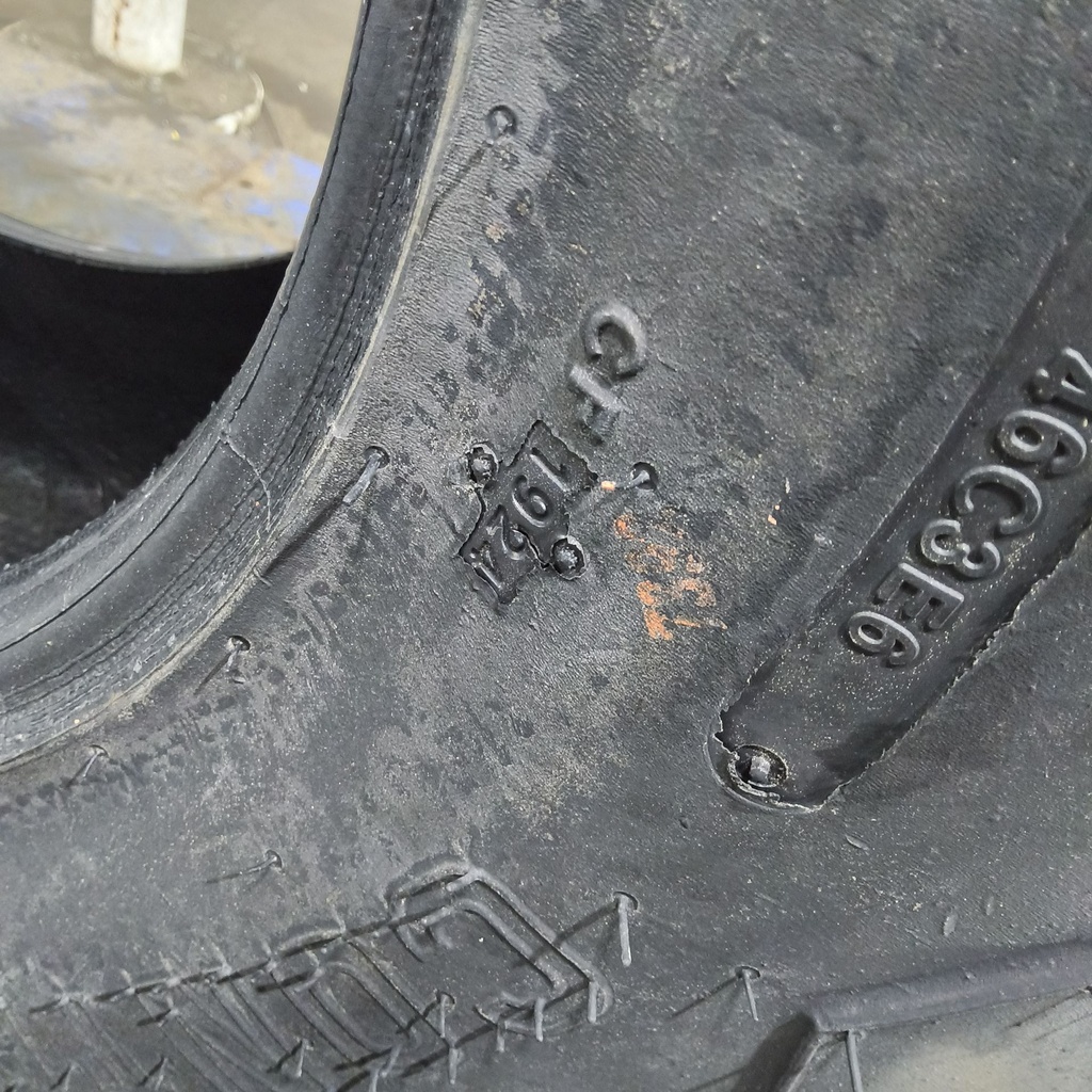 12-16.5 Titan Farm Contractor FWD R-4 C (6 Ply), 99%