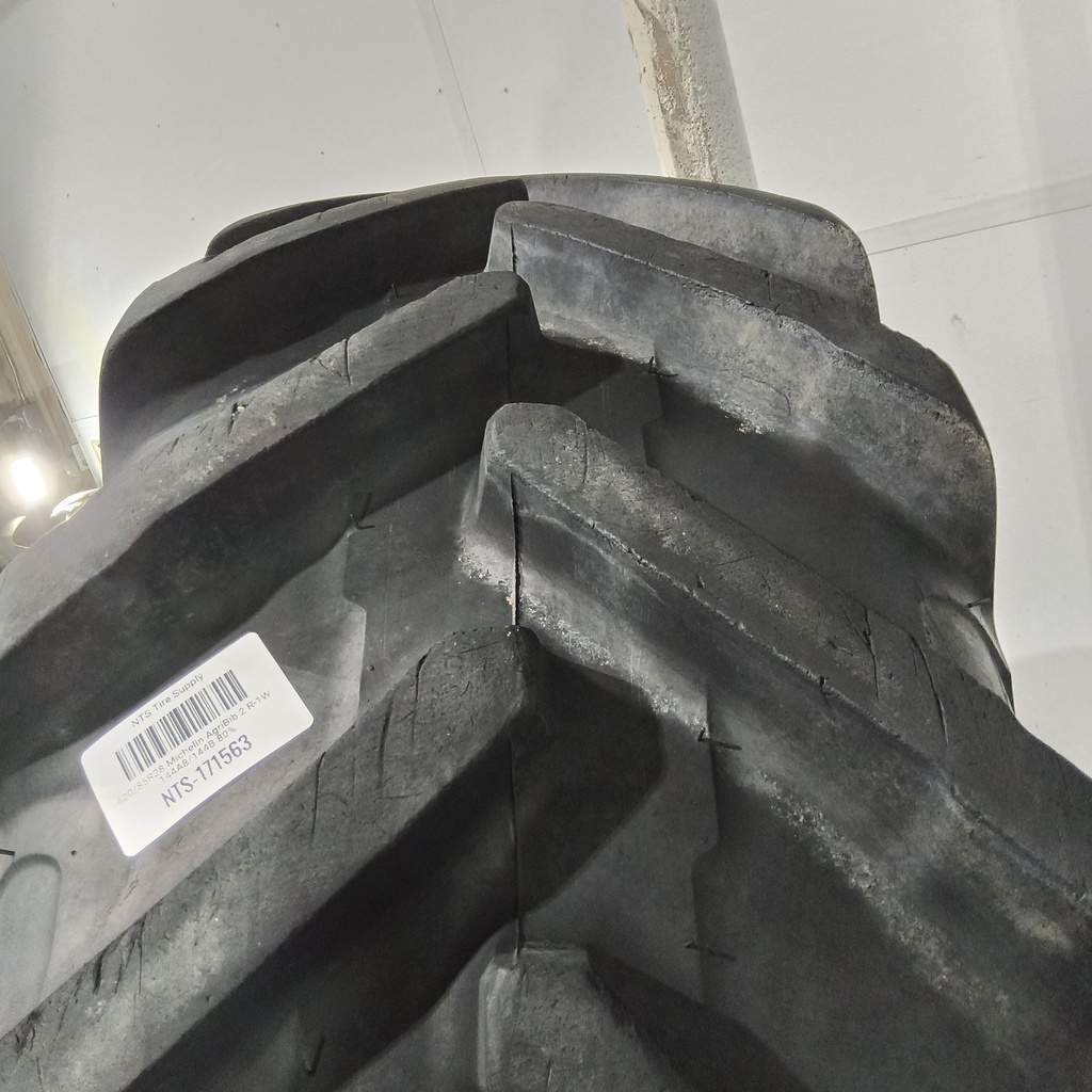 420/85R28 Michelin AgriBib 2 R-1W 144A8/144B 80%