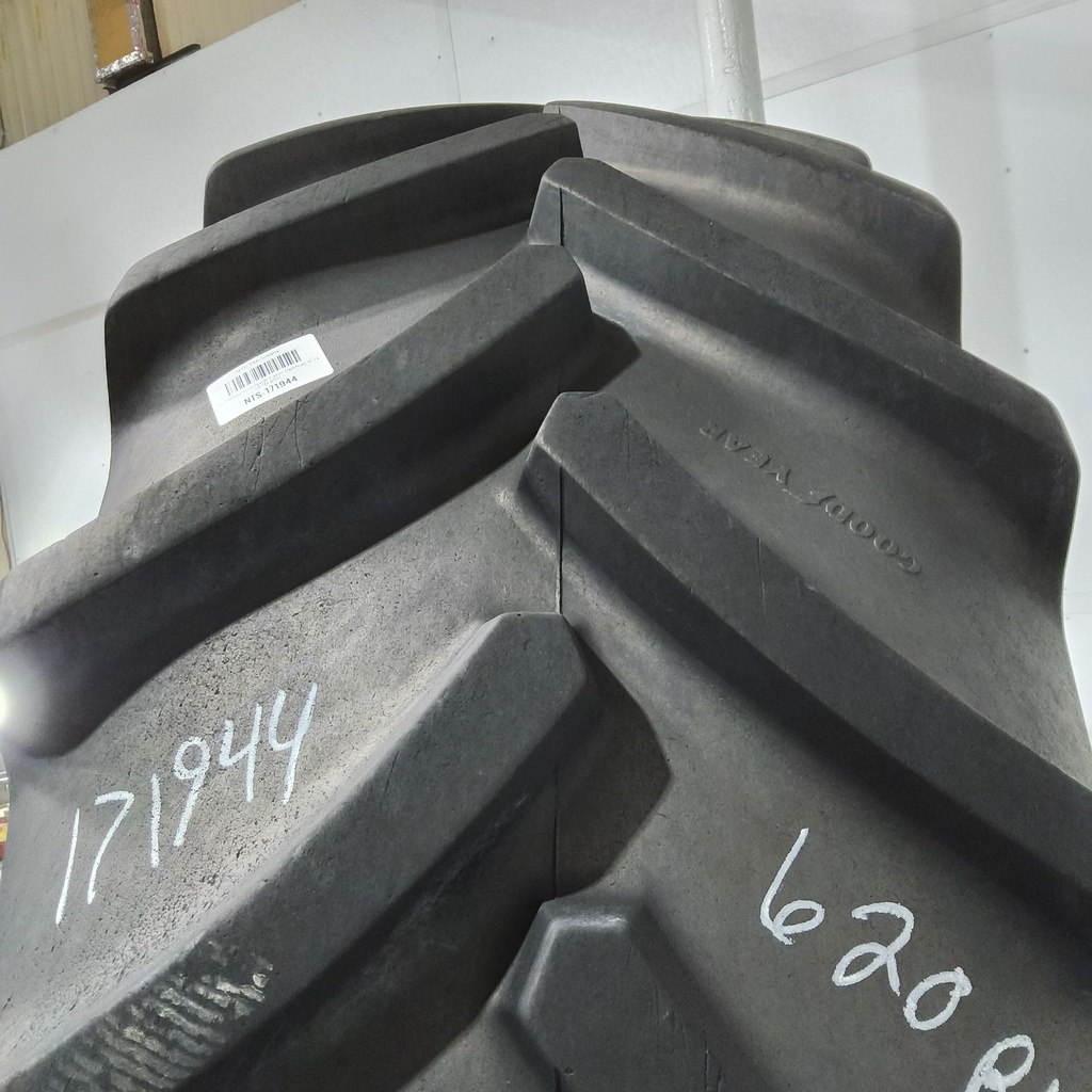 620/70R46 Goodyear Farm Optitrac R-1W 167D 85%