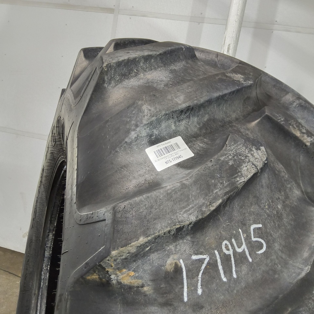 30.5L-32 Goodyear Farm Dyna Torque II R-1 F (12 Ply), 85%