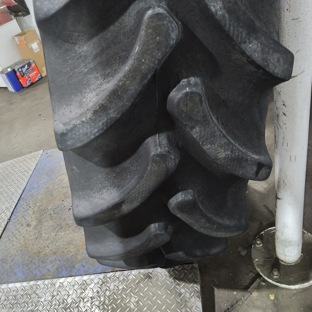 420/85R34 Firestone Radial All Traction DT R-1W 147A8/147B 75%