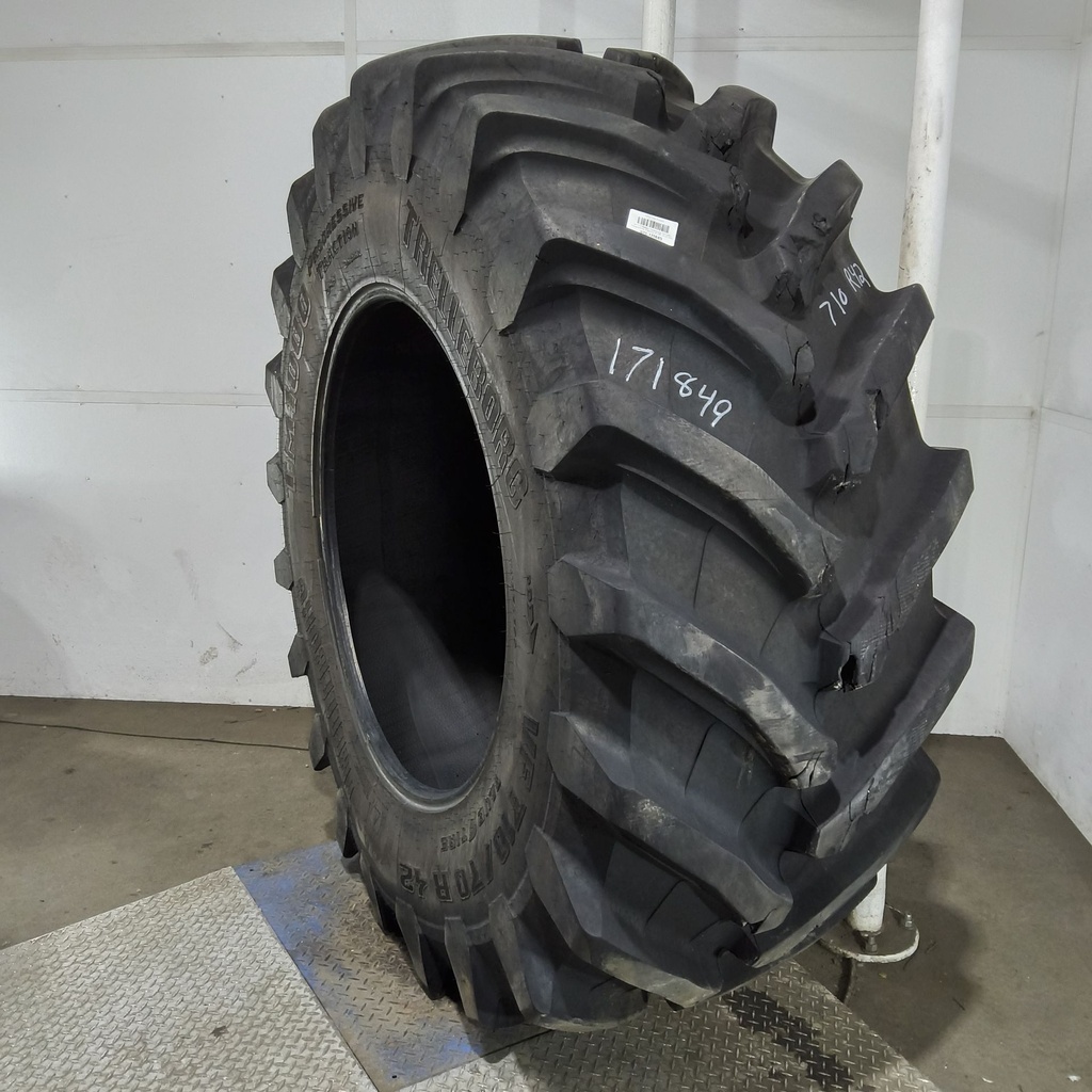 VF710/70R42 Trelleborg TM1000 Progressive Traction R-1W 182D 85%