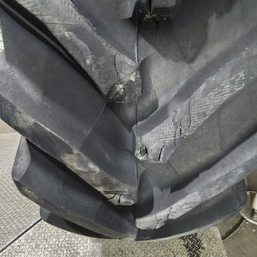 VF710/70R42 Trelleborg TM1000 Progressive Traction R-1W 182D 85%