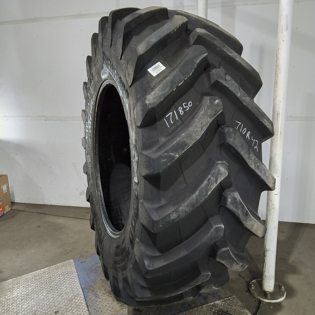 VF710/70R42 Trelleborg TM1000 Progressive Traction R-1W 182D 90%