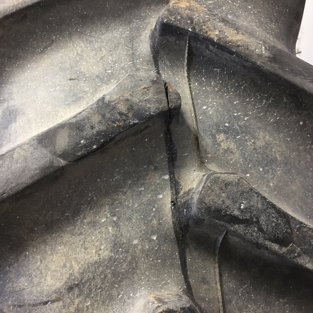 18.4/-38 Firestone Super All Traction II 23 R-1, D (8 Ply) 95%