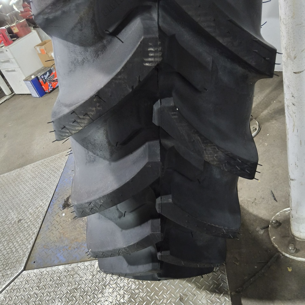 IF320/90R50 Michelin AgriBib Row Crop R-1W 158B 99%
