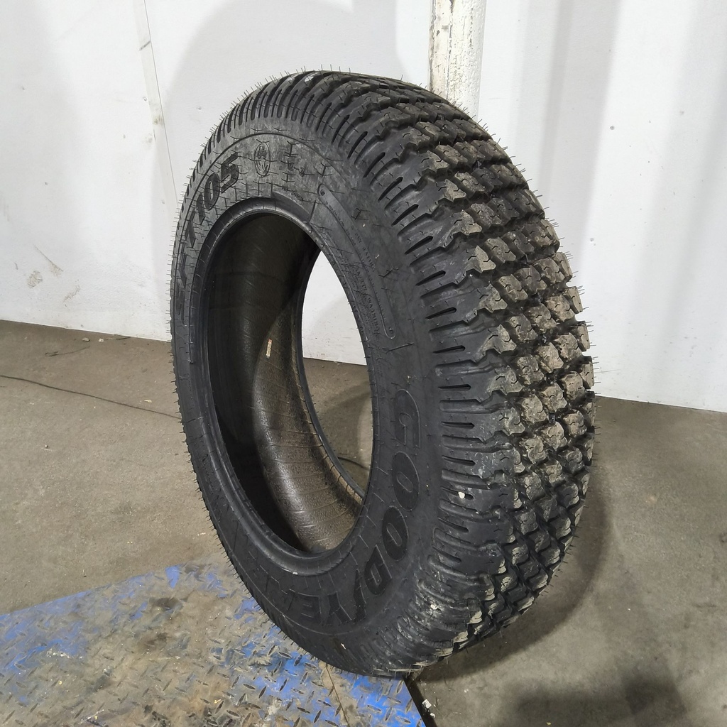 11.2-24 Goodyear Farm Soft Turf SFT105 R-3 C (6 Ply), 99%