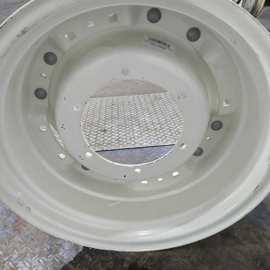 6-Hole Waffle Disc (Groups of 2 Bolts) Center for 24" Rim, Ford / New Holland White