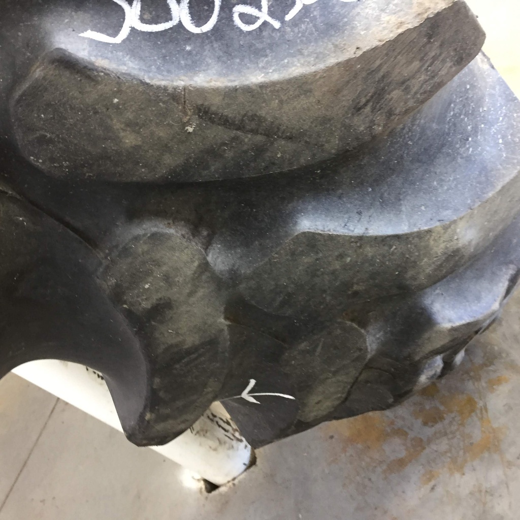 420/90R30 Firestone Radial All Traction FWD R-1 142 B 40%