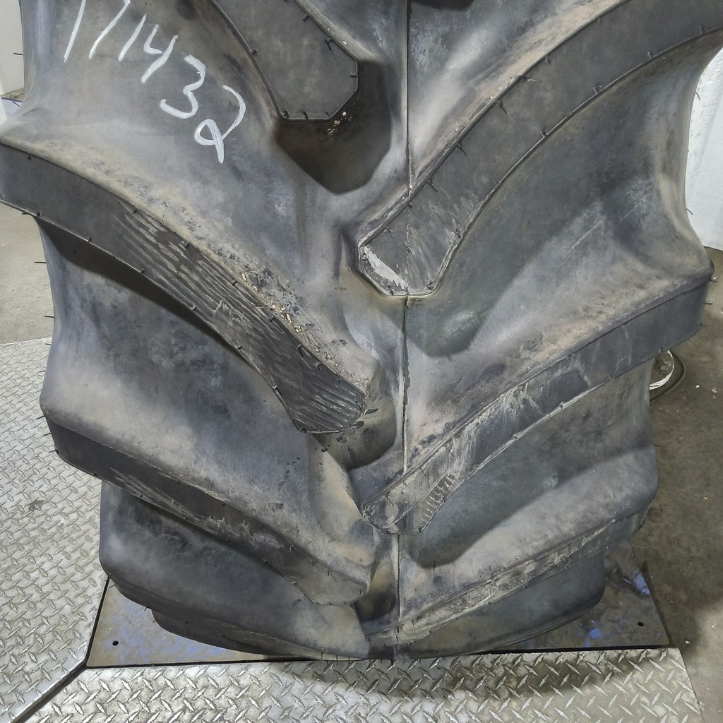 600/65R28 Firestone Radial All Traction DT R-1W 154B/154A8 99%