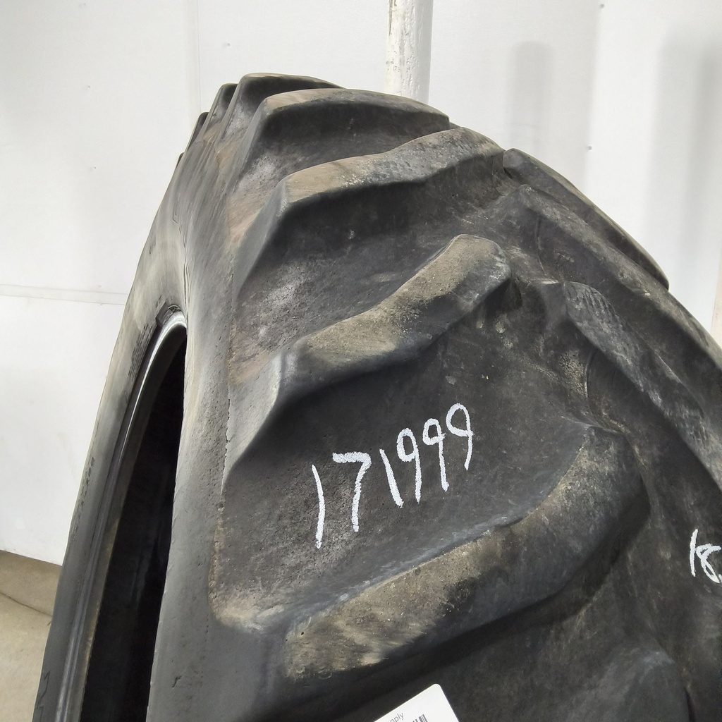 18.4R38 Goodyear Farm Dyna Torque Radial R-1 141A8 60%