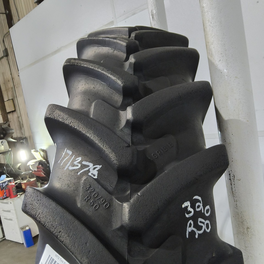 320/90R50 Michelin AgriBib Row Crop R-1W 150A8/150B 75%