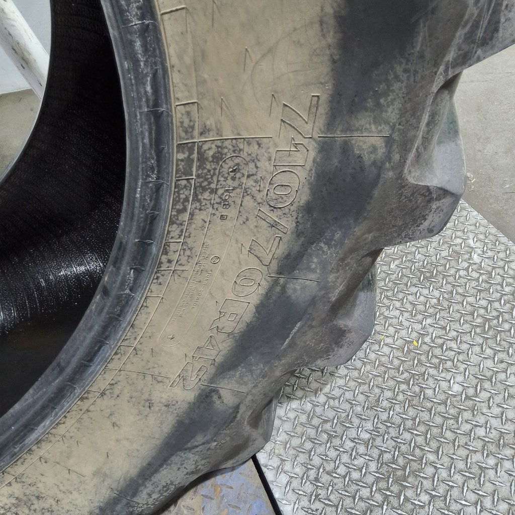710/70R42 Firestone Maxi Traction R-1W 168D 85%