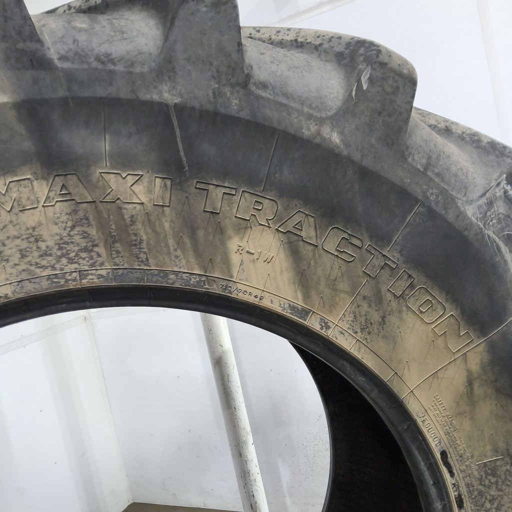 710/70R42 Firestone Maxi Traction R-1W 168D 85%