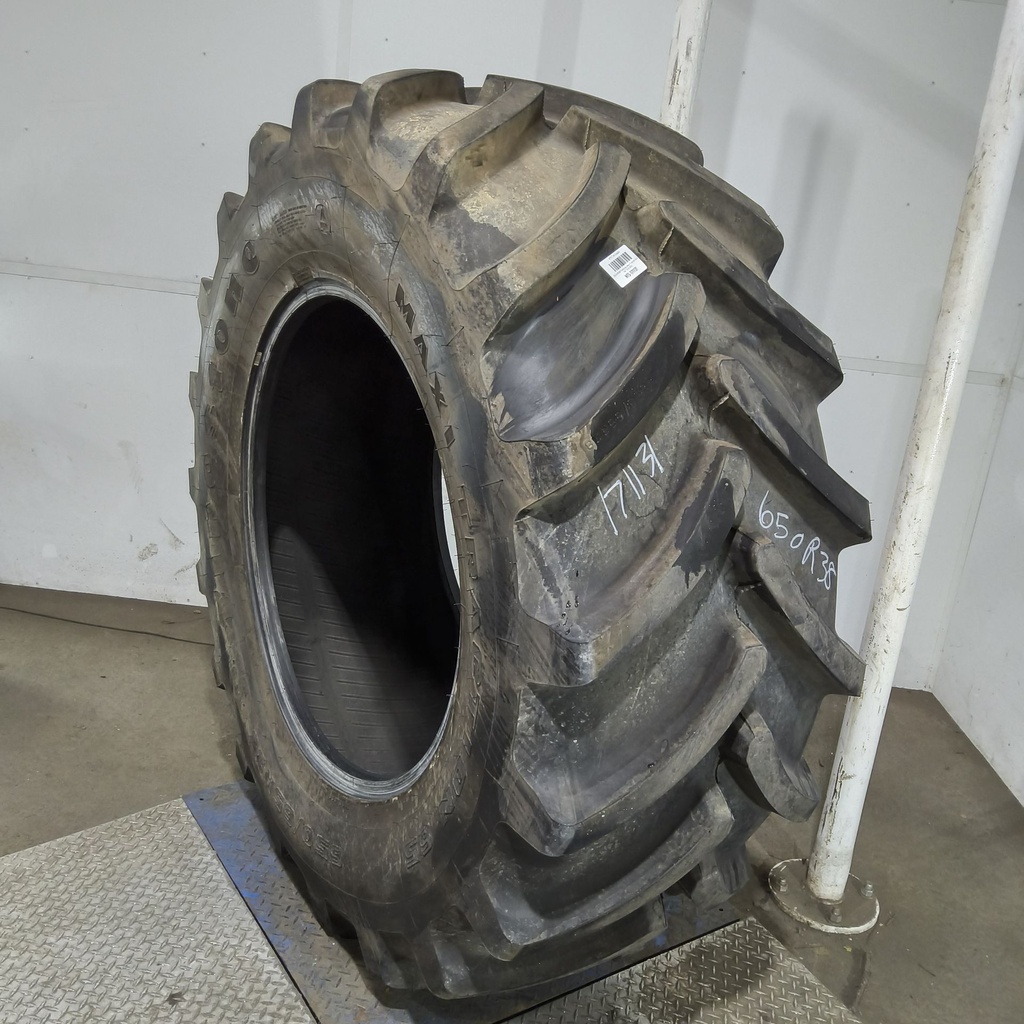650/65R38 Firestone Maxi Traction 65 R-1W 157D 95%