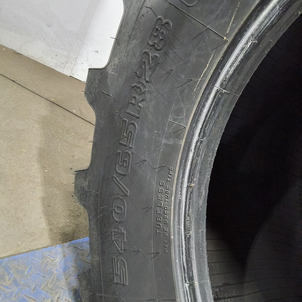 540/65R28 Firestone Maxi Traction 65 R-1W 142D 95%