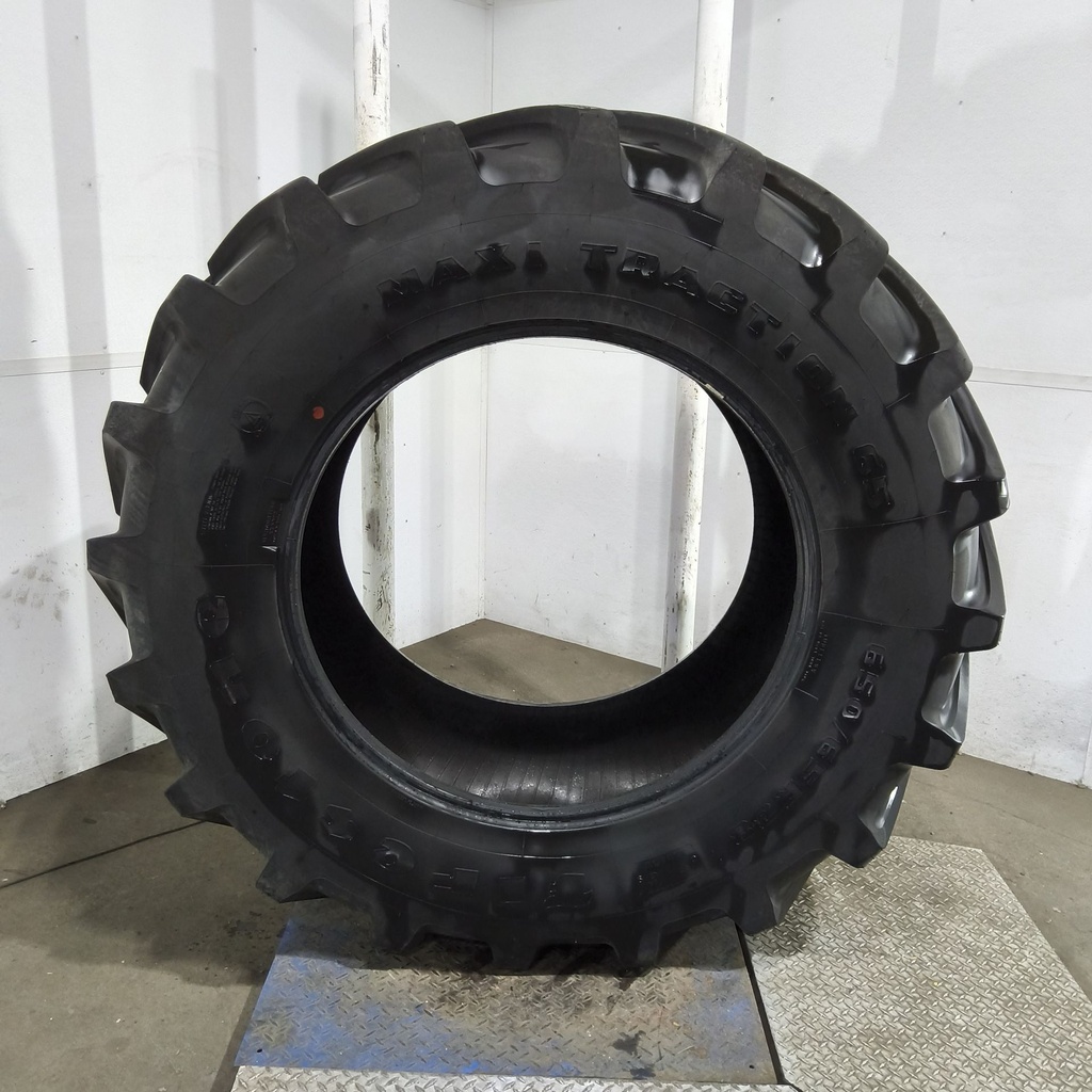 650/65R38 Firestone Maxi Traction 65 R-1W 157D 95%