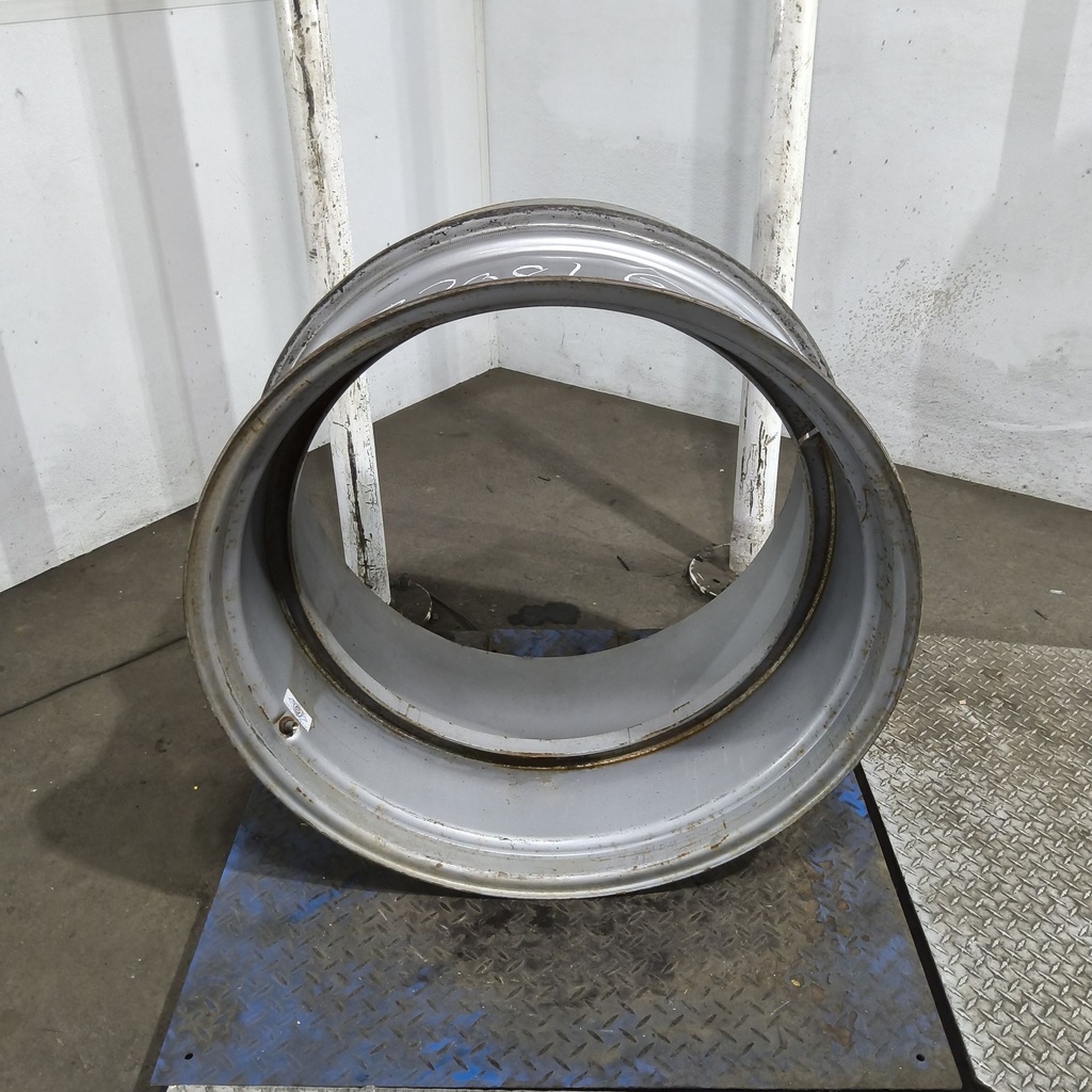 13"W x 34"D, Case IH Silver Mist Band Dual "T" Rail