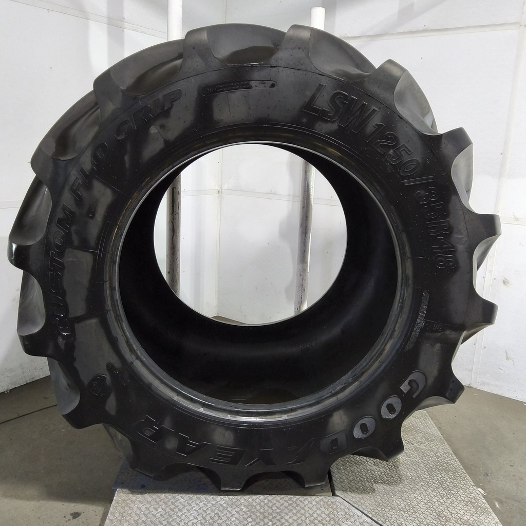 LSW1250/35R46 Goodyear Farm Custom Flo Grip R-2 202B 85%